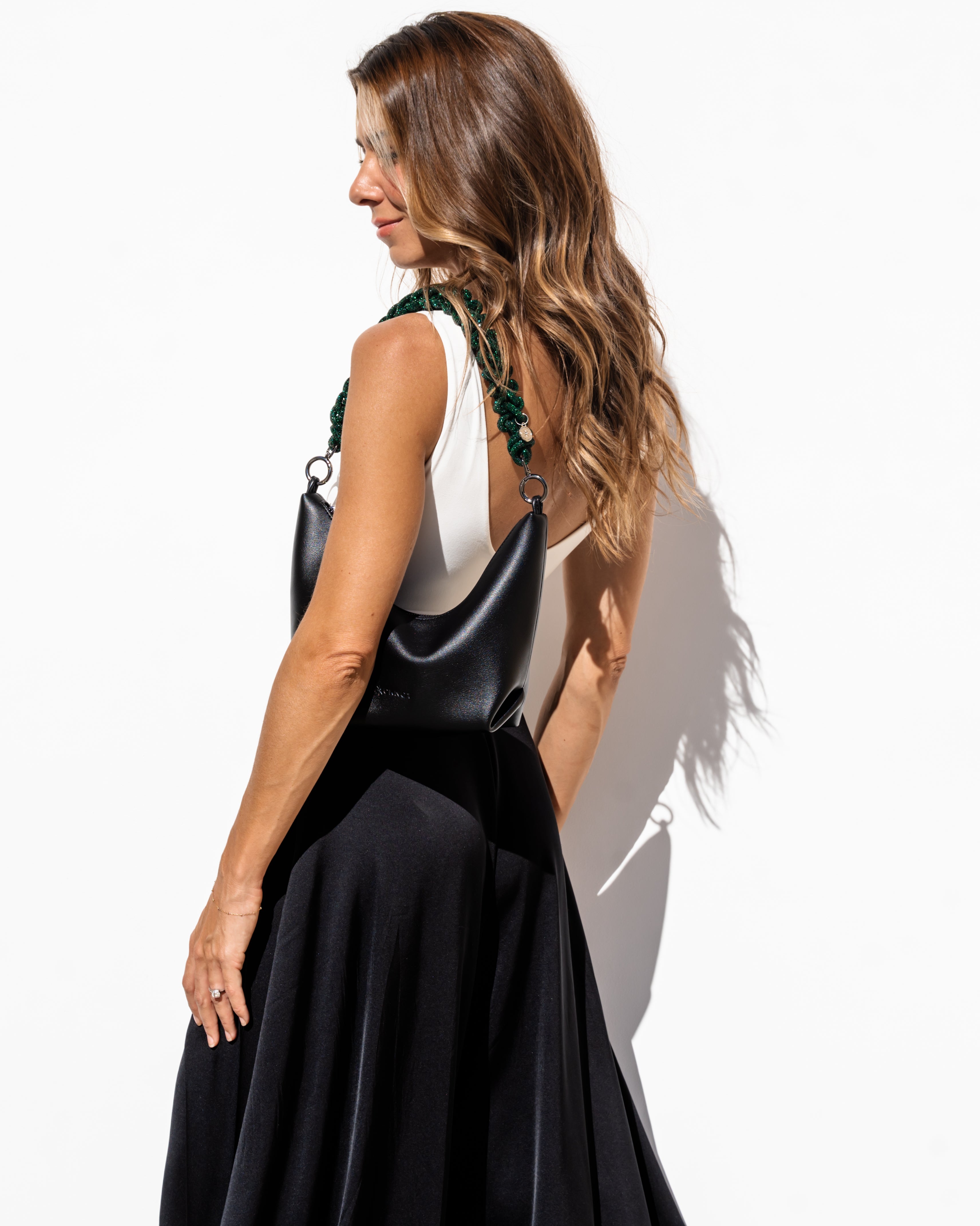 Hezi Leather Shoulder Bag - Black