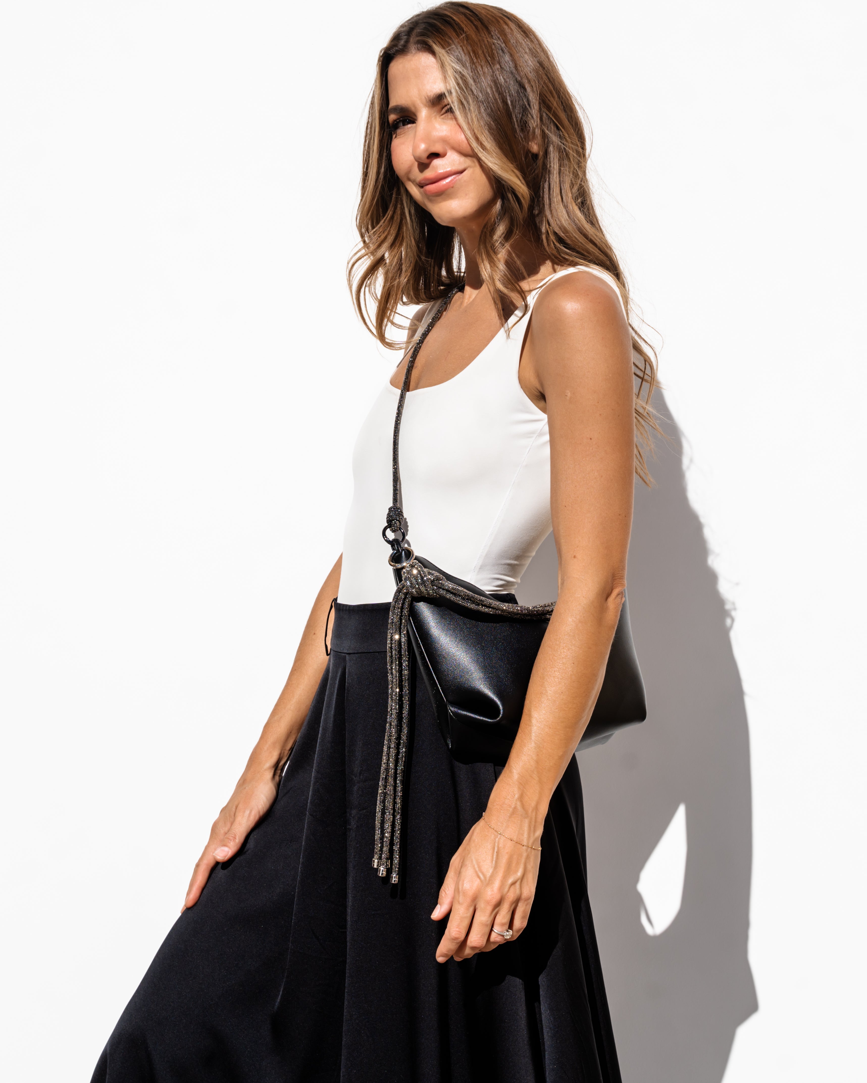 Hezi Leather Shoulder Bag - Black