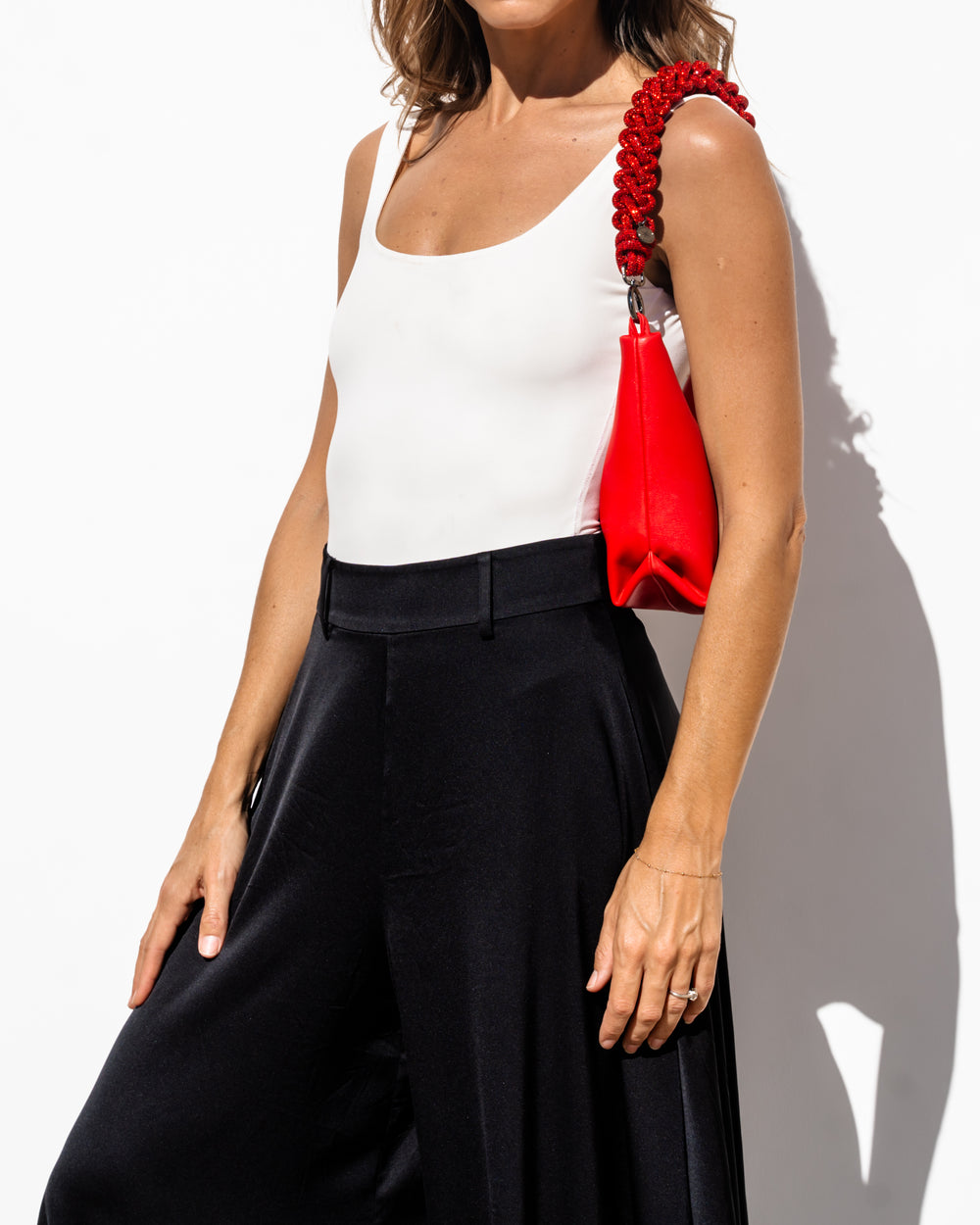 Hezi Leather Shoulder Bag - Scarlet