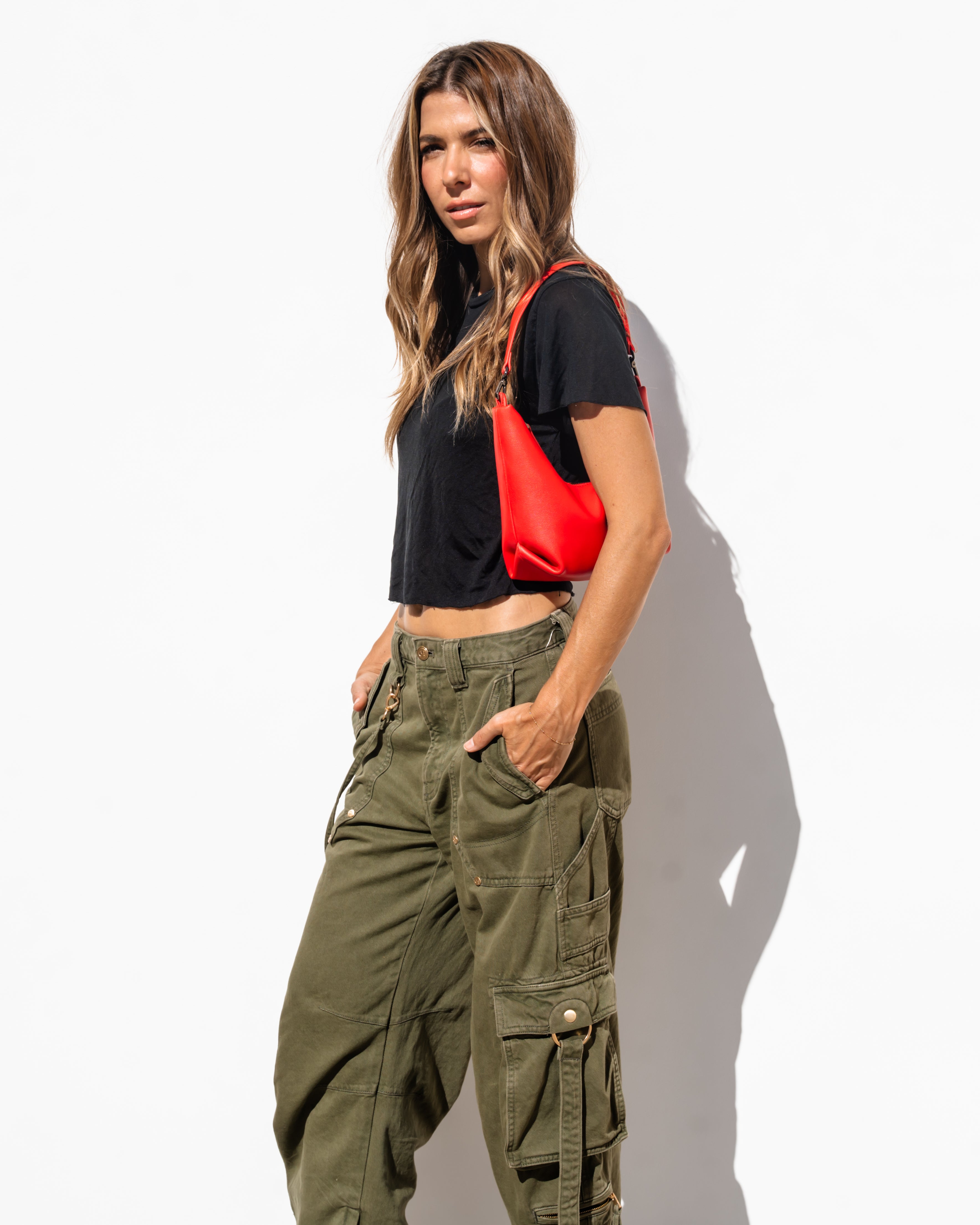 Hezi Leather Shoulder Bag - Scarlet