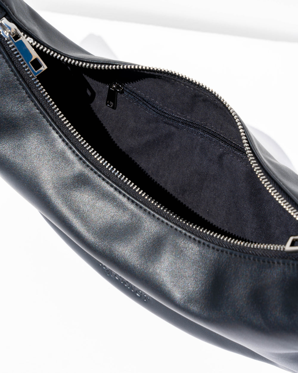 RO Sling Bag - Black