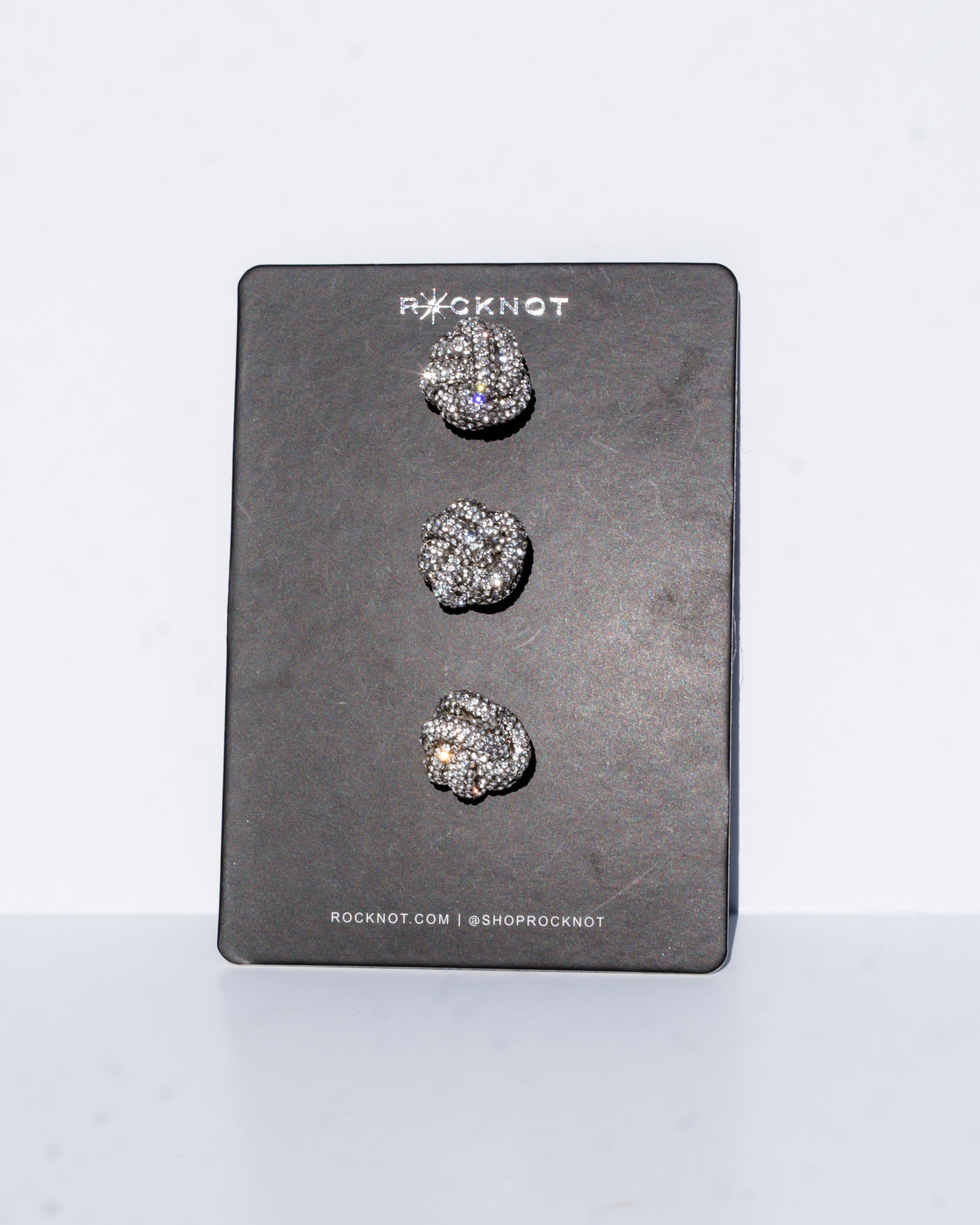 MAGIC BUTTONS - 3 Knots- Crystal