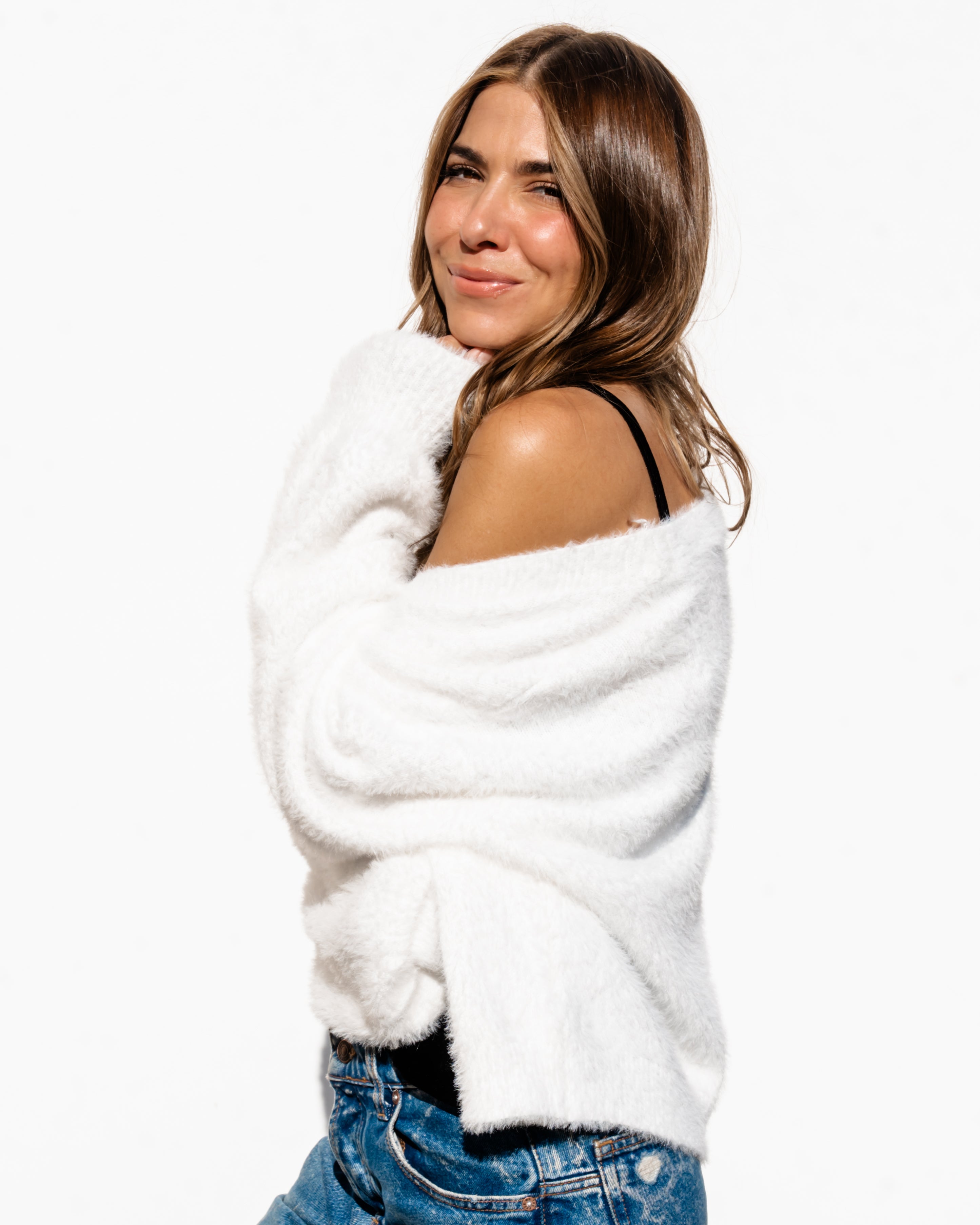 Karina Fuzzy Cardigan - White