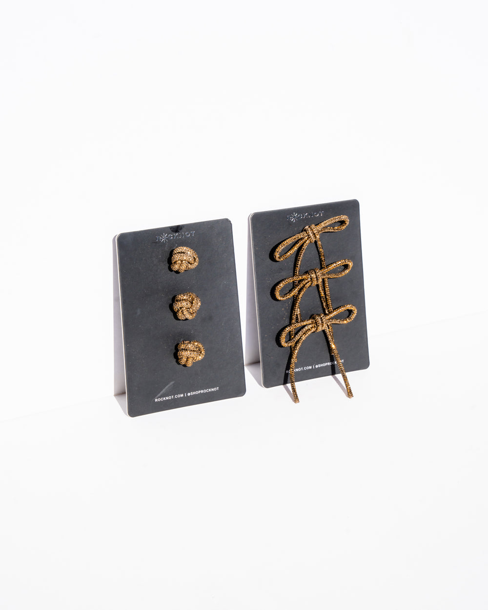 MAGIC BUTTONS - 3 Knots - Antique Gold