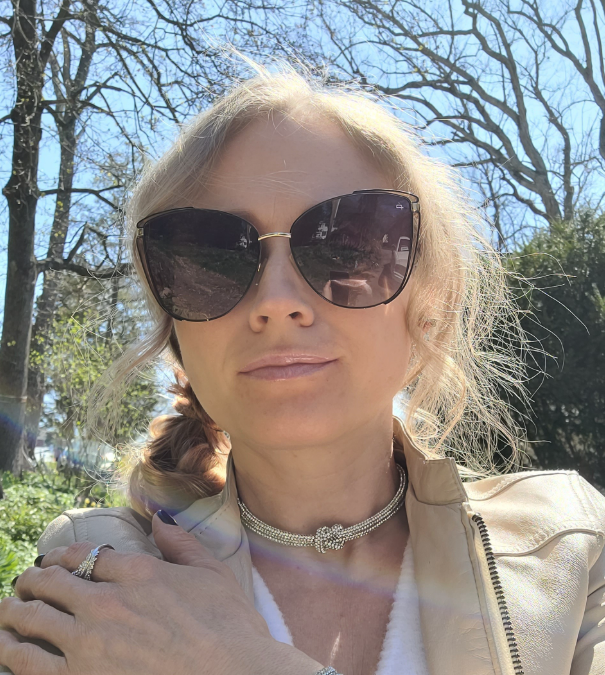 review-Sophie