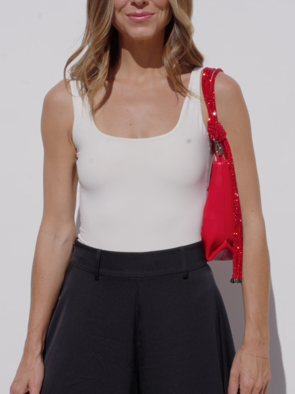 Hezi Leather Shoulder Bag - Scarlet
